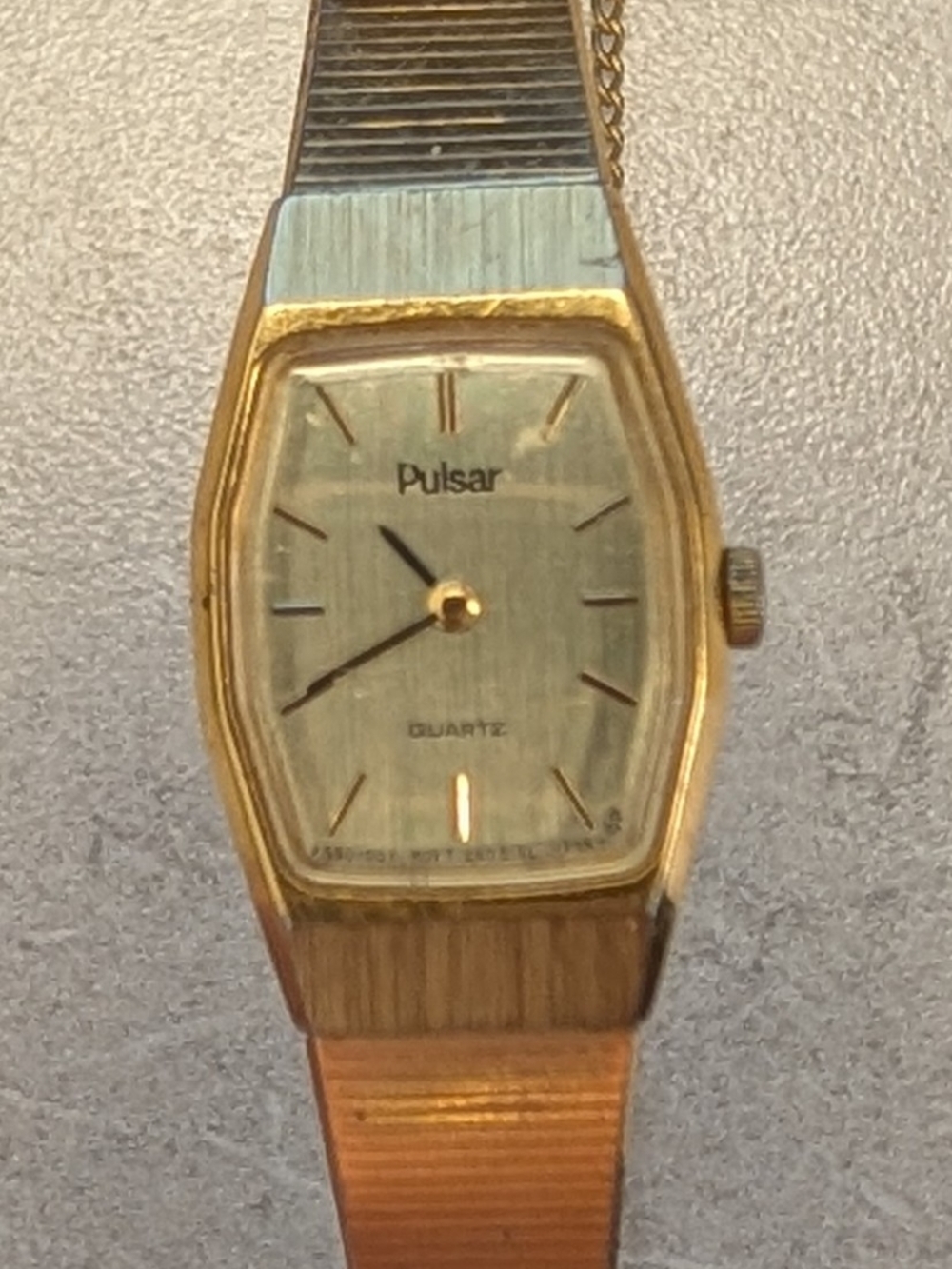 Working Vintage Dainty Petite Pulsar Gold-Tone Vintage Quartz Bracelet Watch